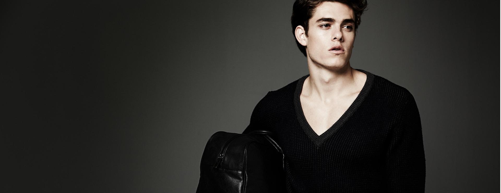 Columbia Sales -Columbia Sales man 1866574 1920